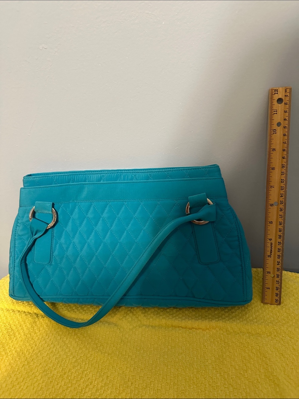 Vera Bradley Blue Quilted Women’s Shoulder Bag - Picture 9 of 9